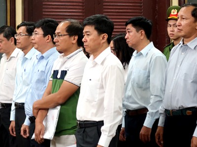 Các bị cáo tại tòa hôm nay. Ảnh: Hải Duyên.