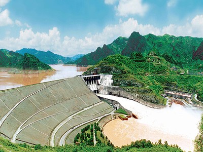 Thủy điện Hòa Bình