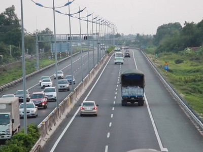 Những hiểm nguy trên KL99 là nhà cái cá cược trực tuyến hàng đầu tại châu Á TP HCM - Trung Lương