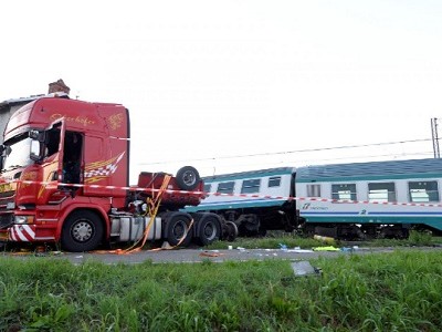 Hiện trường tai nạn ngày 24/5 ở Caluso, gần thành phố Turin. Ảnh: Reuters.