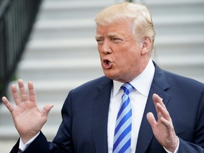 Theo phán quyết của tòa, Trump không thể chặn những người bất đồng quan điểm khỏi tài khoản Twitter. Ảnh: AFP.