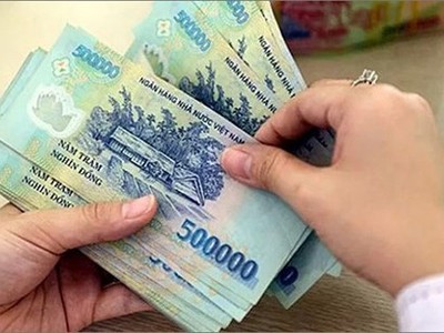 Tăng lương cho cán bộ, công chức từ 1/7/2018 (ảnh minh họa)