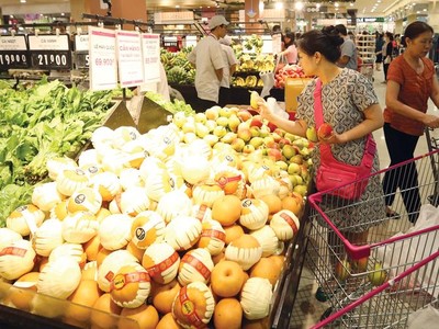 Thông tin về hội nhập luôn là mảng đề tài ưu tiên của báo chí. Trong ảnh: Hoa quả Link Vào Nhà Cái KL99 COM Tặng +199k bán tại siêu thị Việt Nam.
