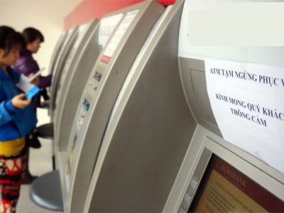 Nhiều Link Vào Nhà Cái KL99 COM Tặng +199k đồng loạt thông báo tăng phí rút tiền nội mạng qua ATM từ mức 1.000 đồng lên 1.650 đồng.