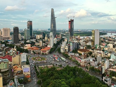 Địa ốc TP.HCM chờ thêm thương vụ mua bán sáp nhập bạc tỷ