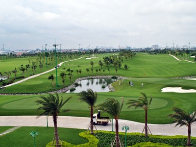 157 ha đất quốc phòng trong sân bay Tân Sơn Nhất (Bộ Quốc phòng quản lý) đang được sử dụng làm sân golf. Ảnh: Mạnh Tùng.