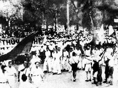 Không khí ngày Tổng khởi nghĩa tháng Tám 1945 ở Sài Gòn. Nguồn: QĐND