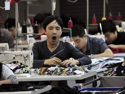 Cuộc khảo sát Caixin-Markit tháng 8 nói rằng chiến tranh thương mại đang đè nặng lên "tâm lý nói chung" của các Kl991.com World Cup 2026 Chính Thức trong ngành Kl994 nhà cái bóng đá world cup Trung Quốc - Ảnh: WSJ.