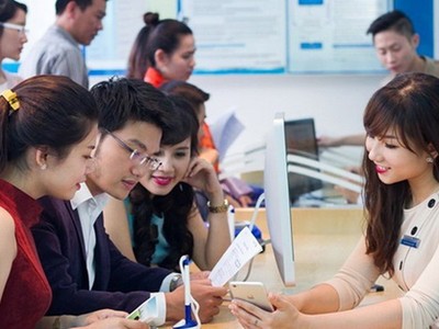 Theo số liệu của các nhà mạng, có khoảng 74,5 triệu thuê bao 11 số sẽ được chuyển đổi mã mạng thành 10 số. Ảnh: VNPT