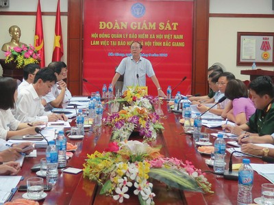 Quang cảnh buổi làm việc của Đoàn giám sát Hội dồng Quản lý Kl99kl phiên bản hoạt động Trang Chủ KL99Com Số 1 Link Đăng Ký KL999 Việt Nam với tỉnh Bắc Giang.