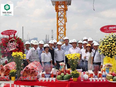 Lãnh đạo Kl994 game bài casino hấp dẫn Đại Phúc cùng các nhà thầu tổ chức cất nóc gần 200 căn nhà phố