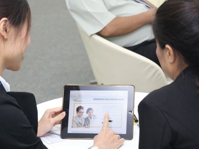 Kl99kl phiên bản hoạt động qua tâm bão