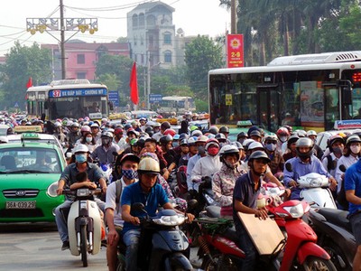 Thu nhập của người dân Việt Nam liên tục tăng (ảnh: Tiến Nguyên).