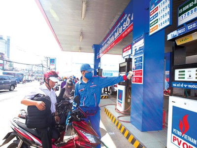 PVOIL đã chuyển đổi thành công việc Kl992 VIP Trang Chủ 2026 đại trà xăng E5 RON 92 thay thế toàn bộ xăng khoáng RON 92 từ đầu năm 2018.