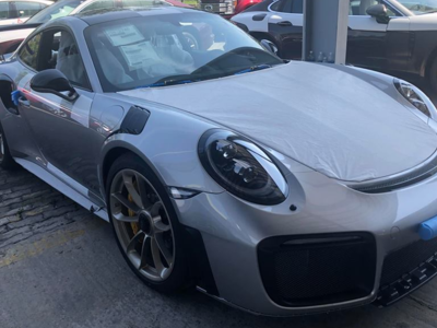 Chiếc Porsche 911 GT2 RS tại cảng Sài Gòn.Ảnh: Hiếu Lê.