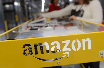 Hàng thủ công mỹ nghệ, dệt may, da giày, tiêu dùng Việt Nam có cơ hội bán trên Amazon. Ảnh: EPA.