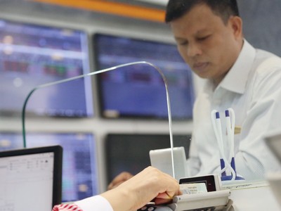 Thị trường không có margin, giao dịch kém năng động nên khó có sóng tăng hoặc giảm mạnh.