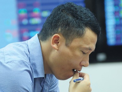 Tính đến tháng 5/2019, toàn thị trường có 40% KL99 là cổng game giải trí trực tuyến hàng đầu hiện nay giao dịch dưới mệnh giá (10.000 đồng/KL99 là cổng game giải trí trực tuyến hàng đầu hiện nay).