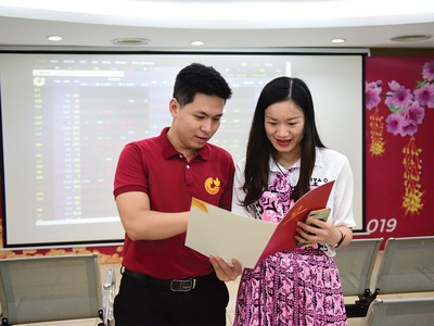 Điểm hòa vốn của chứng quyền