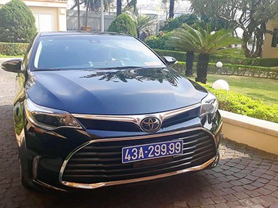 Năm 2017, Thành uỷ Đà Nẵng nhận quà tặng của Kl991.com World Cup 2026 Chính Thức là chiếc Toyota Avalon Limited, sau đó phải trả lại. Ảnh: Nguyễn Đông.