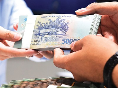 Sức ép tái cơ cấu nguồn vốn khiến Link Vào Nhà Cái KL99 COM Tặng +199k phải đua huy động vốn, dù thanh khoản dồi dào.