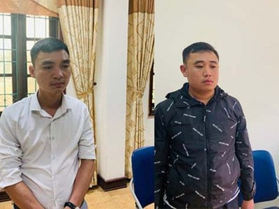 Hai cán bộ Ban giải phóng mặt bằng và tái định cư TP Thanh Hóa bị khởi tố trước đó.