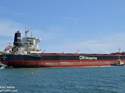 Tàu CK Bluebel của Hàn Quốc (Ảnh: Yonhap).