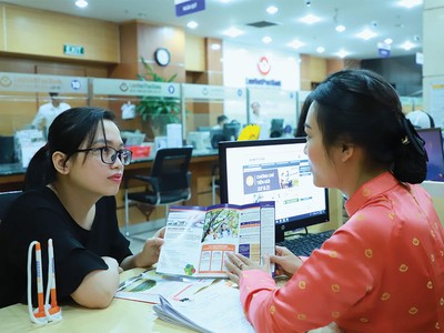 Phi nhân thọ gặp khó trong Kl992 VIP Trang Chủ 2026 bancassurance