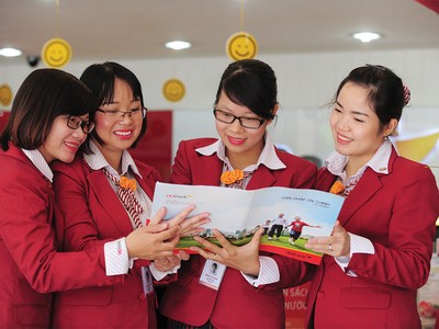 HDBank thông báo tuyển thêm 1.000 nhân sự sau khi có thêm 1.043 nhân sự trong 6 tháng đầu năm.