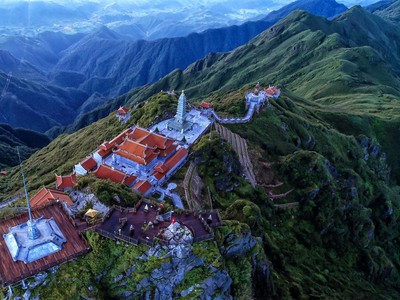 Khu du lịch Sun World Fansipan Legend đã thu hút hàng nghìn lượt du khách đến với Sa Pa mỗi ngày.