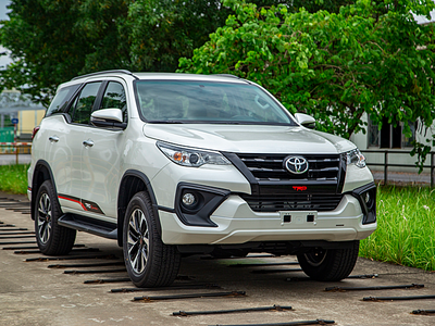 Phiên bản Fortuner TRD tại Việt Nam. 