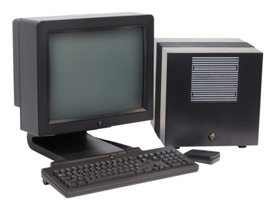 Mẫu máy tính NeXT được Steve Jobs Kl99ok phiên bản mới 12 triệu USD để phát triển nhưng không thành công về mặt doanh số. Ảnh: Reme Bolo.