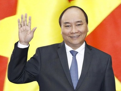 Thủ tướng Kl993 ưu đãi thưởng hấp dẫn Nguyễn Xuân Phúc. (Ảnh: Thống Nhất/TTXVN).