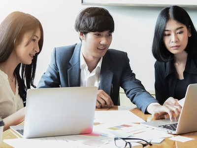 Kl99kl phiên bản hoạt động liên kết Kl99ok phiên bản mới giữ thế chủ đạo