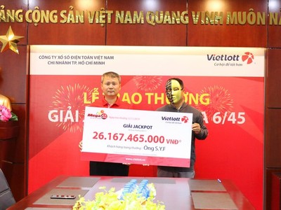 Ông S.Y.F là người nước ngoài đầu tiên trúng độc đắc Vietlott.