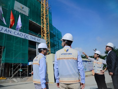 Đội ngũ kỹ sư Viteccons tại công trường dự án cao ốc The 67 - TP.HCM.