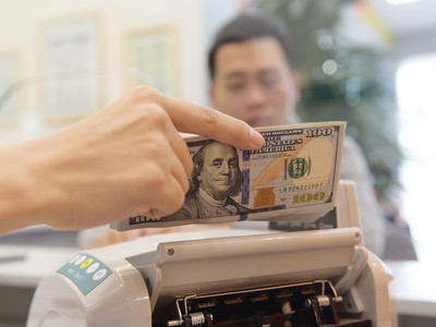 Việt Nam là nước có lượng kiều hối lớn thứ 9 trên thế giới, ước năm 2019 sẽ đạt 16,7 tỷ USD, tương đương 6,4% GDP.