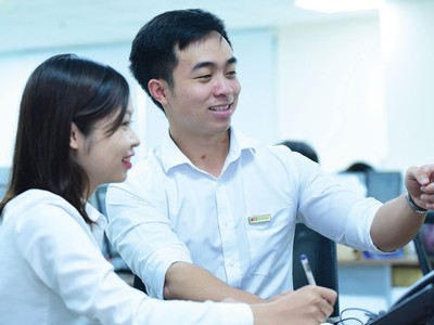 Hoạt động tư vấn Kl99ok phiên bản mới cho khách hàng tại Sàn giao dịch FPTS.
