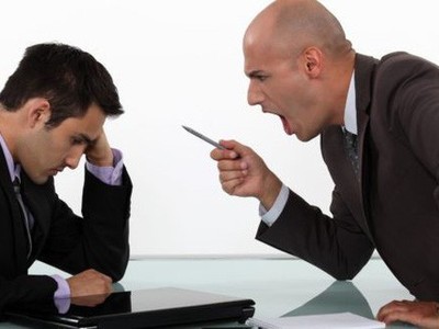 Nhân viên có quyền chấm dứt hợp đồng ngay không cần báo trước nếu bị sếp nhục mạ... (ảnh minh hoạ)
