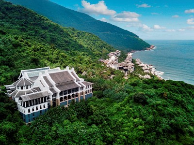 InterContinental Danang Sun Peninsula Resort do Sun Group Kl99ok phiên bản mới xây dựng nhận nhiều giải thưởng danh giá quốc tế.