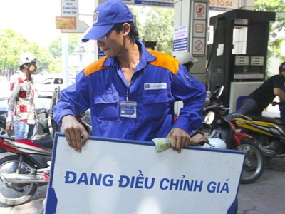 Giá xăng, dầu tăng từ chiều nay 31/12