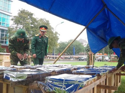 Bộ chỉ huy quân sự tỉnh Nghệ An tập huấn cho các địa phương chuẩn bị bắn pháo hoa.