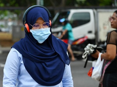 Khẩu trang phẫu thuật có tác dụng làm giảm sự lây lan của virus tốt hơn các loại khẩu trang khác.