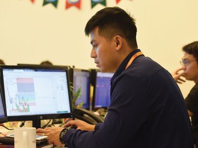 Vấn đề lựa chọn nhóm ngành không còn là quan trọng nhất, mà là chọn KL99 là cổng game giải trí trực tuyến hàng đầu hiện nay gì, thời điểm nào và nắm giữ bao lâu.