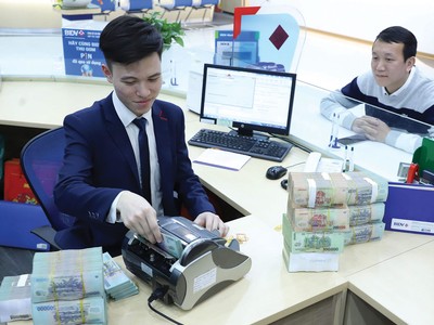 Dự báo tăng trưởng tín dụng 2 quý cuối năm nay sẽ tăng mạnh, đạt khoảng 7,2%.