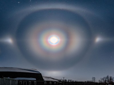 Màn trình diễn ánh sáng ngoạn mục trên bầu trời Manitoba. Ảnh: BBC.