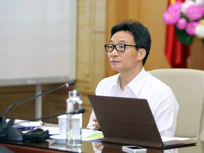 Phó Thủ tướng Vũ Đức Đam chủ trì cuộc họp sáng 22/4 của Ban Chỉ đạo quốc gia phòng, chống dịch bệnh COVID-19. Ảnh: VGP.