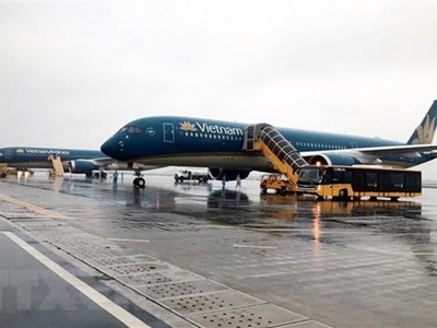 Máy bay Vietnam Airlines tại sân bay Vân Đồn. (Ảnh minh họa: TTXVN phát).