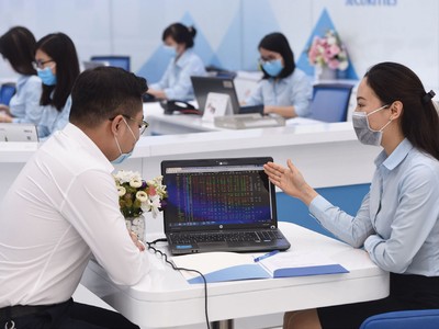 Sắc màu của tiền mới