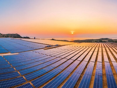 Xem xét ban hành cơ chế thí điểm mua bán điện tái tạo trực tiếp  